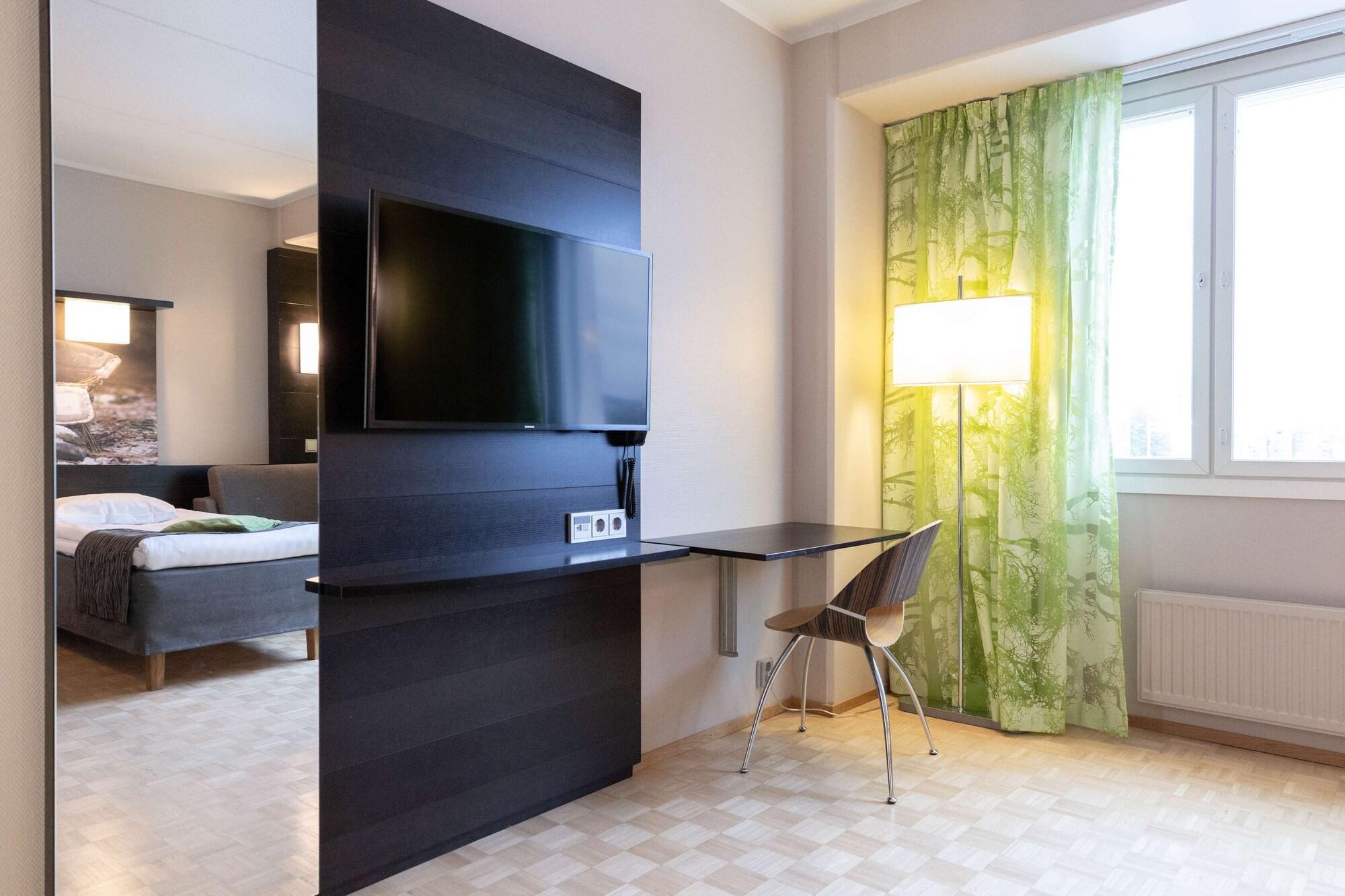 Scandic Tampere Haemeenpuisto Экстерьер фото